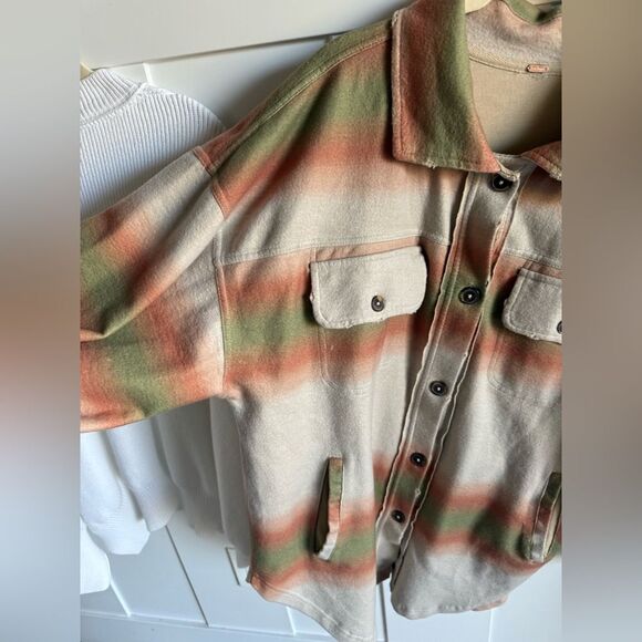 Free Peopler Ombré Serape Ruby Shacket - Picture 5 of 13